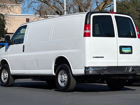 Used 2024 Chevrolet Express 2500 w/ Driver Convenience Package image 5