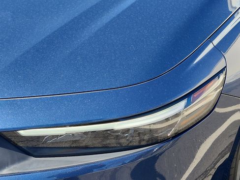 Used 2023 Honda Accord EX image 17