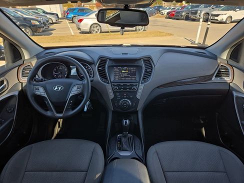 Used 2017 Hyundai Santa Fe Sport image 14