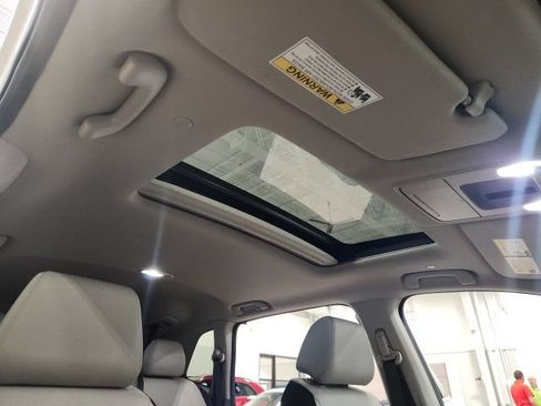 Used 2025 Honda CR-V EX image 31