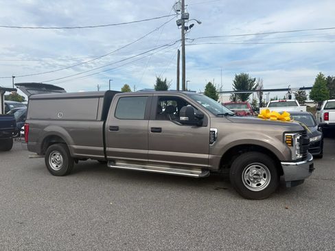 Used 2019 Ford F250 XL w/ Power Equipment Group RWD image 12