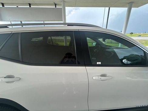 Used 2019 GMC Terrain SLT w/ Preferred Package FWD image 30