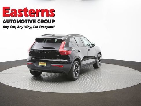 Used 2023 Volvo XC40 B4 Ultimate FWD image 34