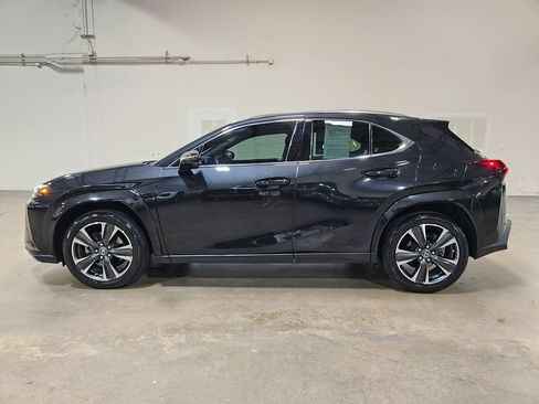 Used 2023 Lexus UX 250h FWD w/ Accessory Package (Z2) image 7