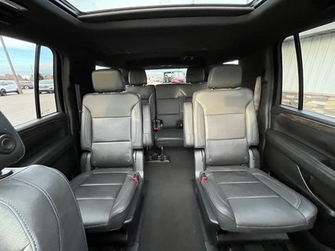 Used 2022 Chevrolet Suburban Z71 w/ Off-Road Capability Package image 34