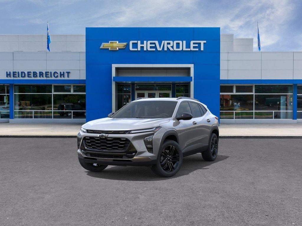 New 2026 Chevrolet Trax ACTIV w/ Sunroof Package FWD image 8