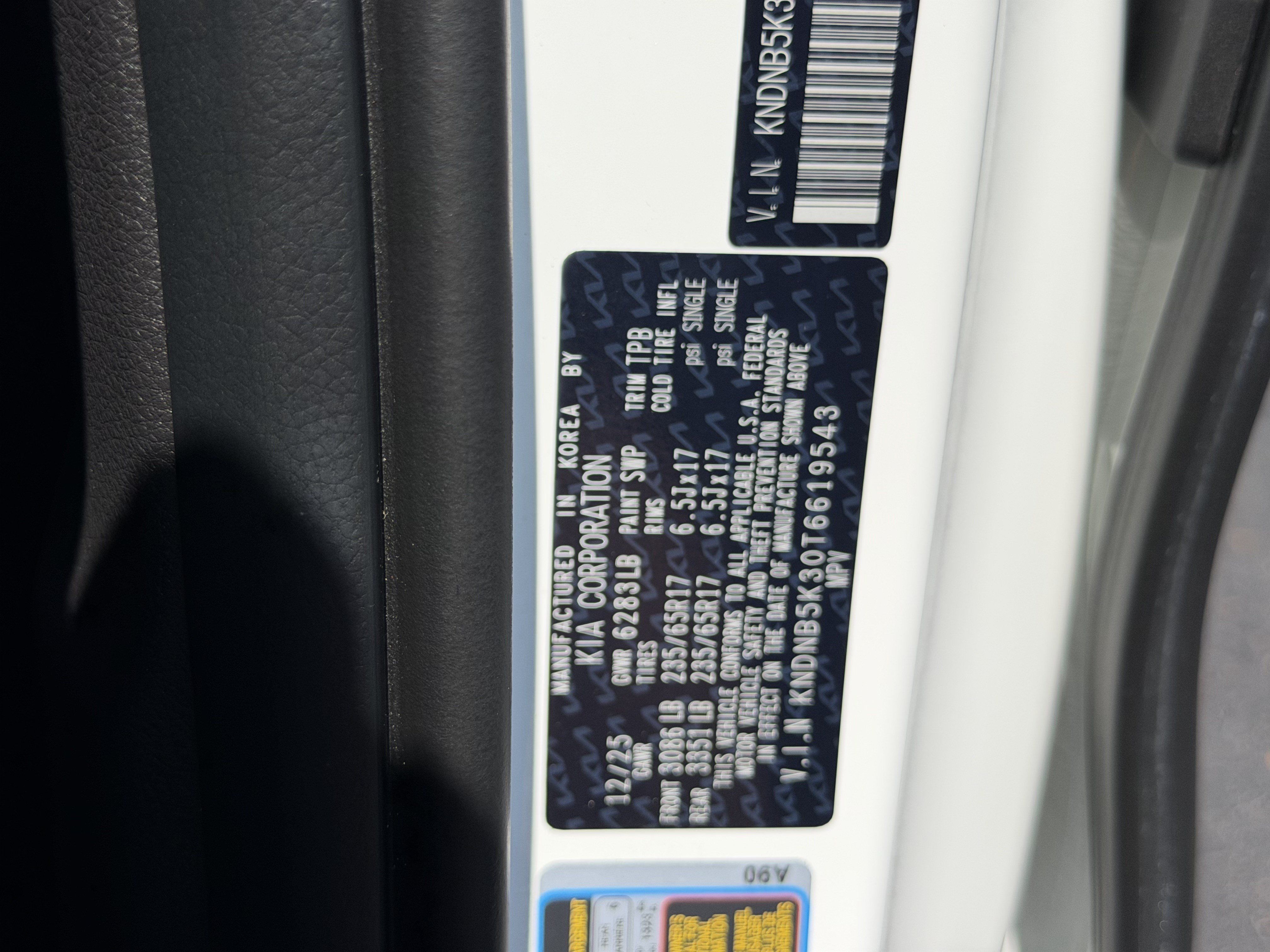Certified 2026 Kia Carnival FWD image 32
