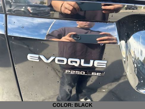 Used 2020 Land Rover Range Rover Evoque SE image 12