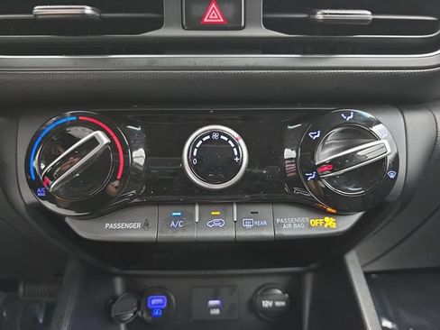 Used 2023 Hyundai Kona SEL FWD image 24