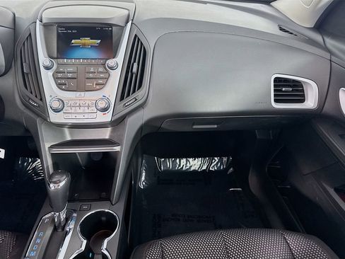 Used 2017 Chevrolet Equinox LS image 21