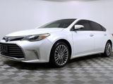 Used 2017 Toyota Avalon Limited image 2