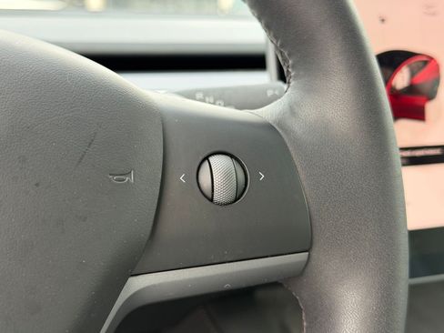 Used 2023 Tesla Model 3 Standard Range RWD image 15