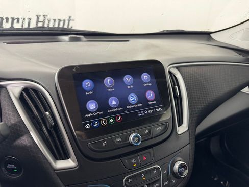 Used 2024 Chevrolet Malibu LT image 18