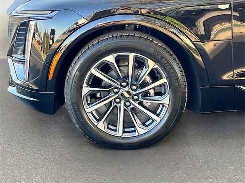 New 2026 Cadillac Lyriq Premium Sport image 33