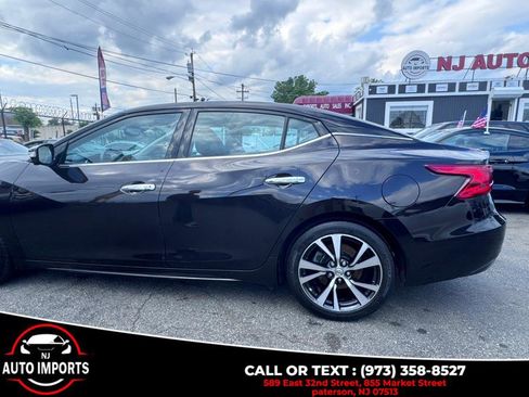 Used 2016 Nissan Maxima Platinum w/ Interior Lighting Package image 9