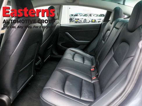 Used 2023 Tesla Model 3 Standard Range image 19