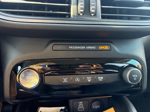 Used 2024 Ford Escape Active w/ Tech Pack #1 AWD/4WD image 25