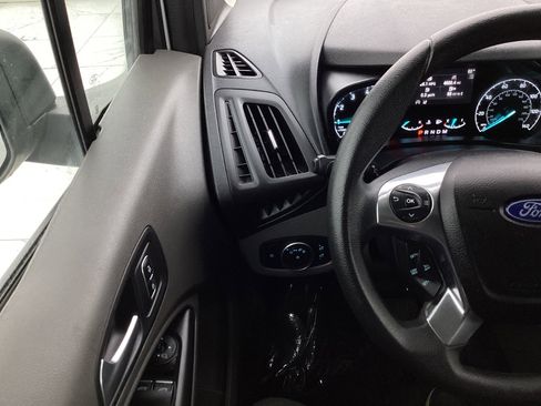 Used 2021 Ford Transit Connect XLT image 23