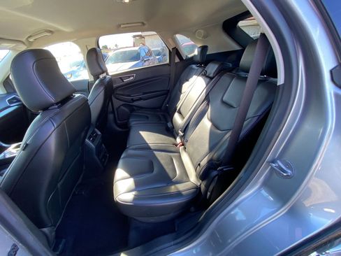 Used 2022 Ford Edge Titanium w/ Equipment Group 301A image 37