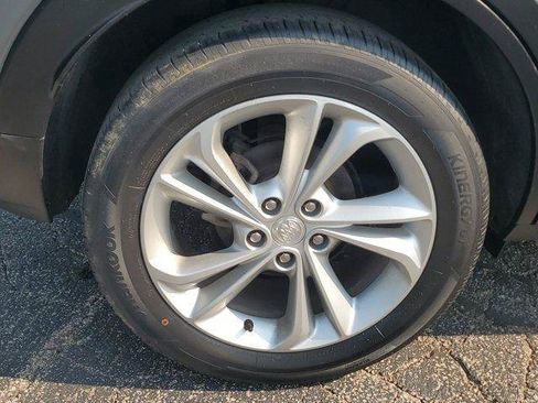 Used 2021 Buick Encore GX Preferred w/ Cold Weather Comfort Package FWD image 5