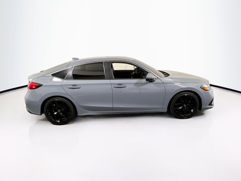 Used 2023 Honda Civic Sport Touring image 4