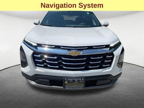 Used 2025 Chevrolet Equinox LT AWD/4WD image 4