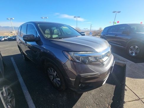 Used 2021 Honda Pilot EX image 1