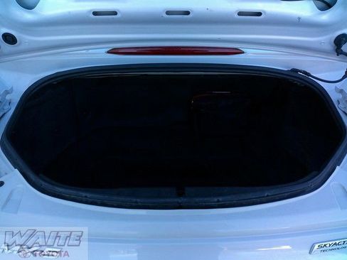 Used 2016 MAZDA MX-5 Miata Grand Touring image 18