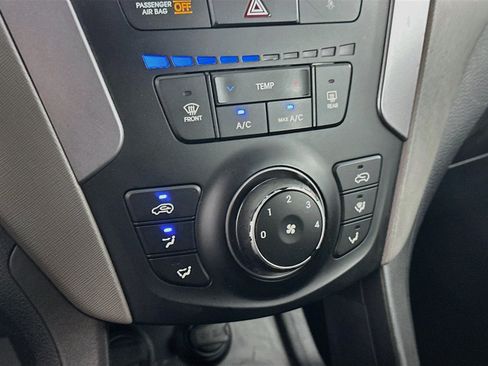 Used 2013 Hyundai Santa Fe Sport AWD/4WD image 21