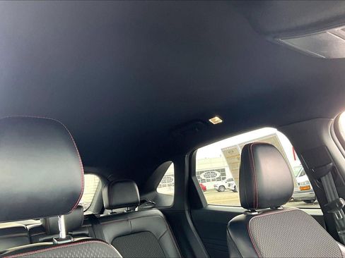 Used 2025 Ford Escape ST-Line image 28