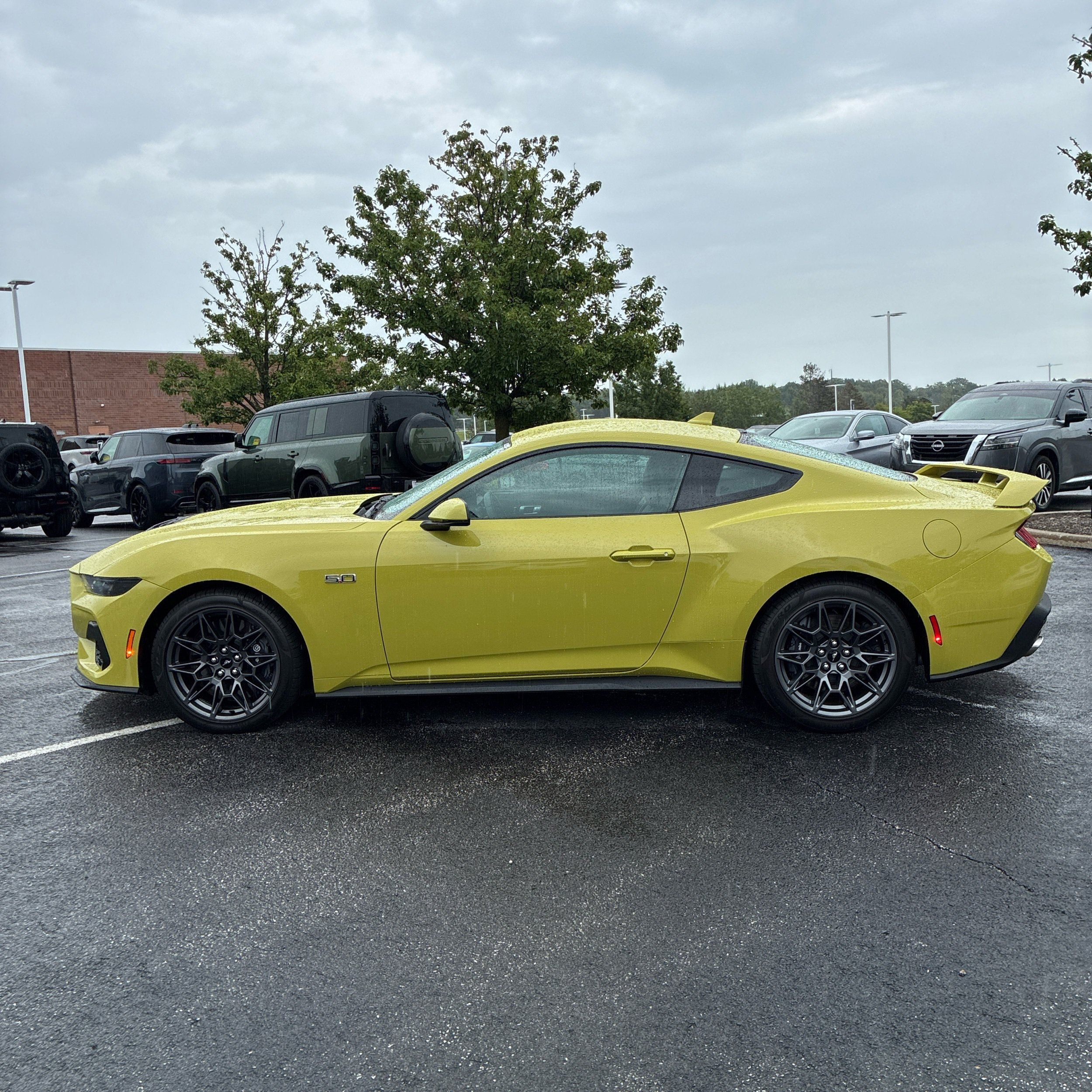 Used 2025 Ford Mustang GT Premium w/ GT Performance Package RWD image 7