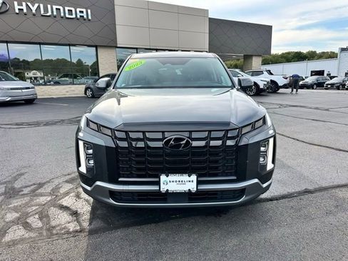 Used 2023 Hyundai Palisade SE AWD/4WD image 2