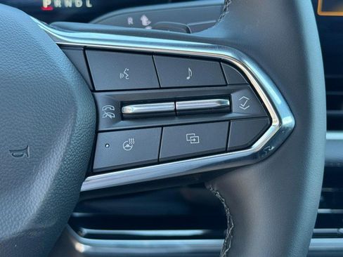 New 2026 Chevrolet Equinox LT image 12