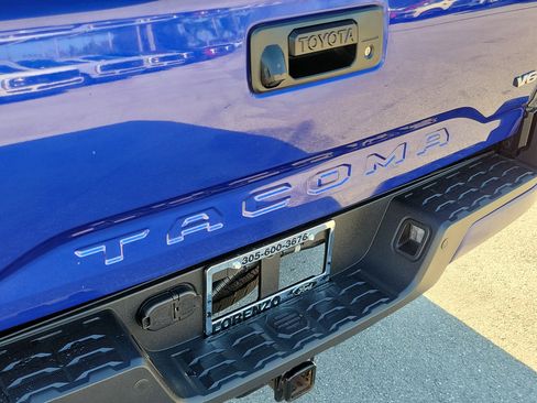 Used 2022 Toyota Tacoma TRD Sport image 27