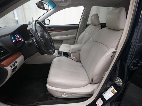 Used 2013 Subaru Outback 3.6R Limited w/ Moonroof Pkg image 7