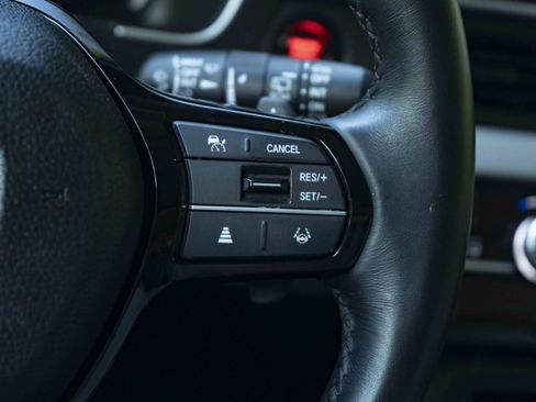 Used 2024 Honda Pilot Touring image 22