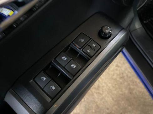 Certified 2023 Toyota Tacoma TRD Off-Road image 11