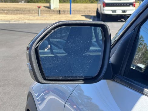 Certified 2024 Ford Explorer Limited w/ Equipment Group 301A image 35