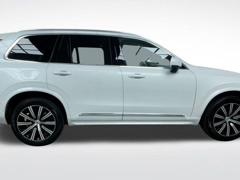 Certified 2024 Volvo XC90 B6 Plus image 25
