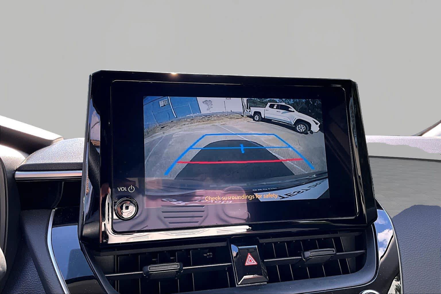 Used 2026 Toyota Corolla LE FWD image 27