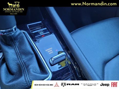 Used 2024 Jeep Compass Limited AWD/4WD image 13