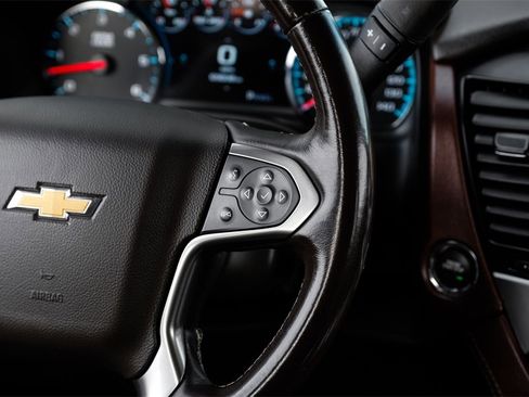 Used 2020 Chevrolet Suburban Premier w/ 6.2L Performance Package image 14