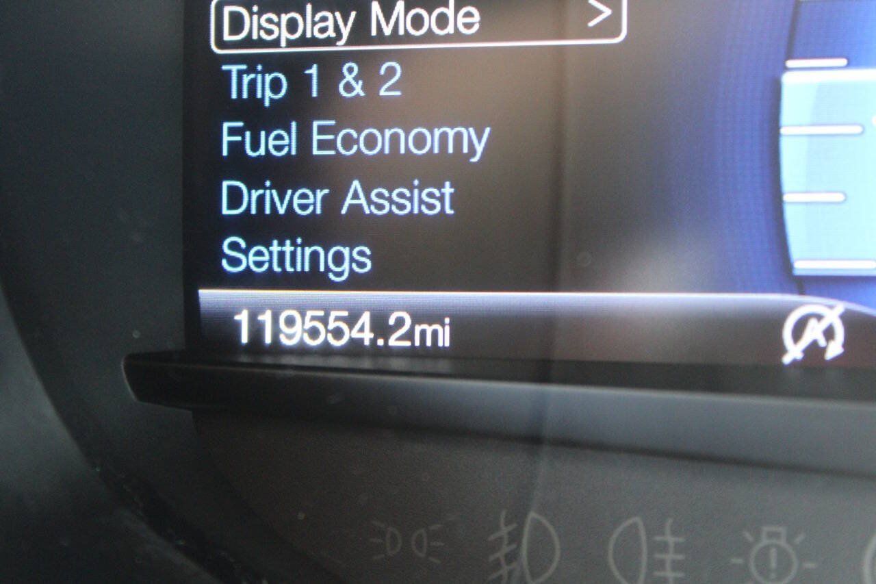 Used 2020 Ford Edge Titanium w/ Equipment Group 301A AWD/4WD image 21