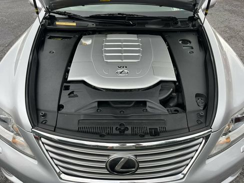 Used 2011 Lexus LS 460 L w/ Luxury Pkg AWD/4WD image 43