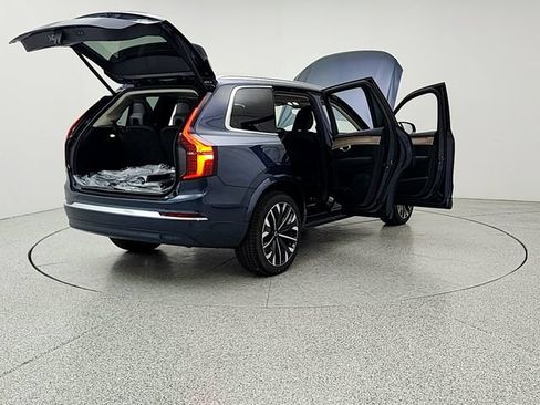 New 2026 Volvo XC90 B6 Plus w/ Protection Package AWD/4WD image 11