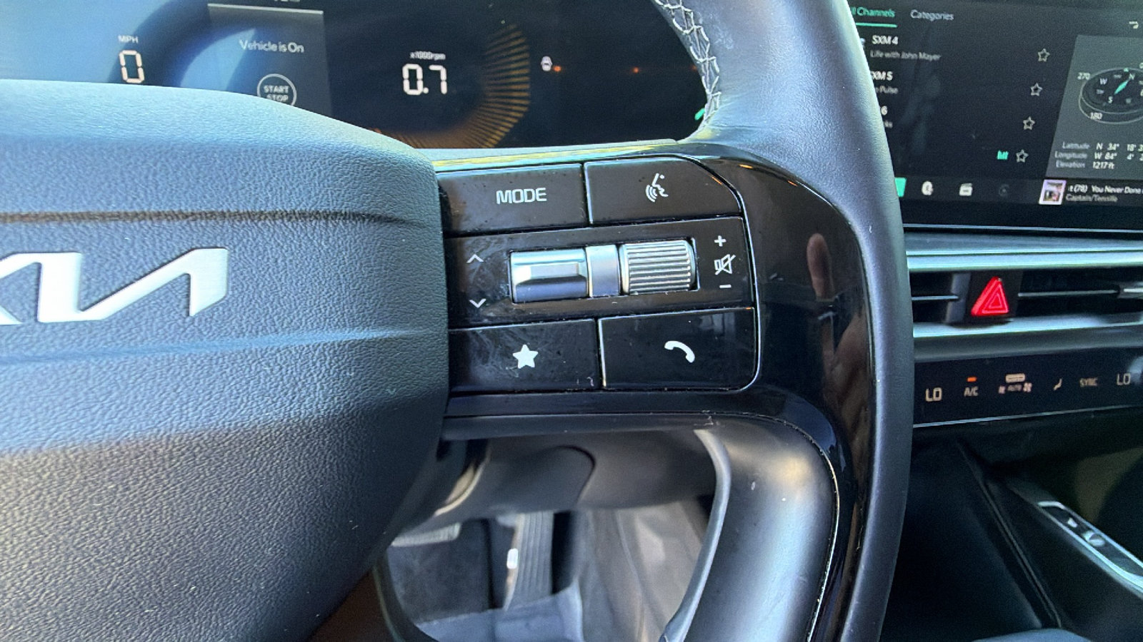 Used 2026 Kia Sorento S FWD image 30