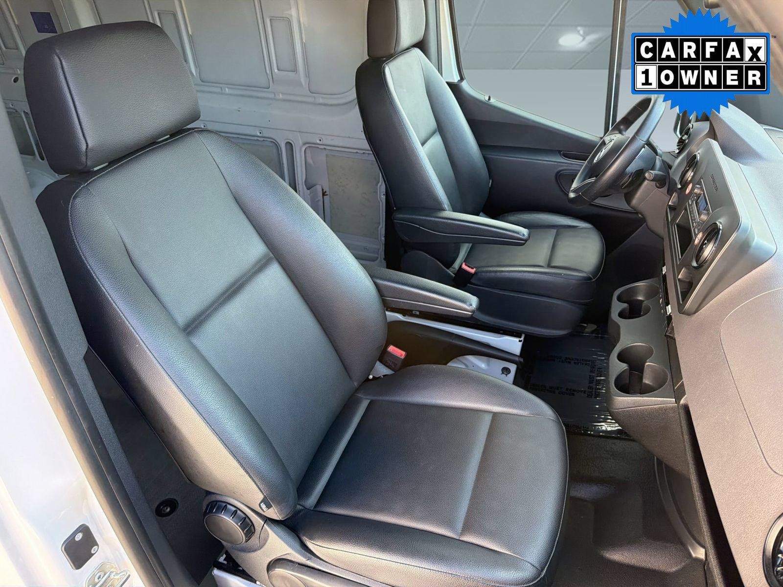 Used 2025 Mercedes-Benz Sprinter 2500 image 25