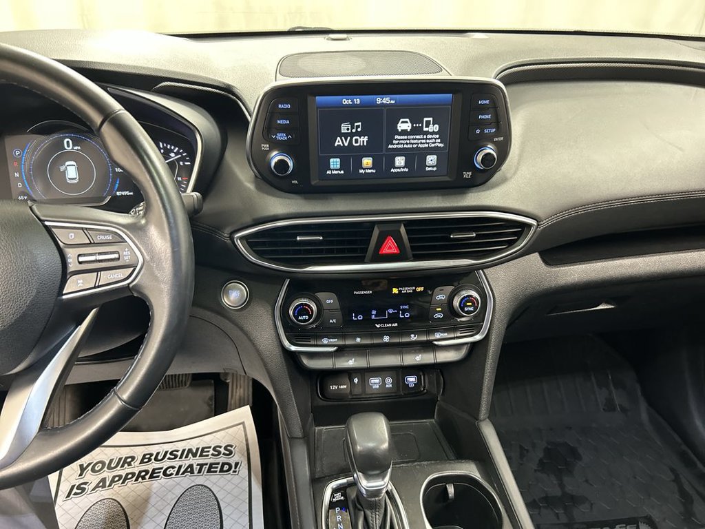 Used 2020 Hyundai Santa Fe SEL w/ Convenience + Premium Package AWD/4WD image 18