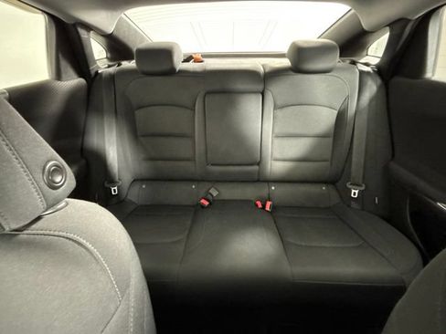 Used 2016 Chevrolet Malibu LT FWD image 38
