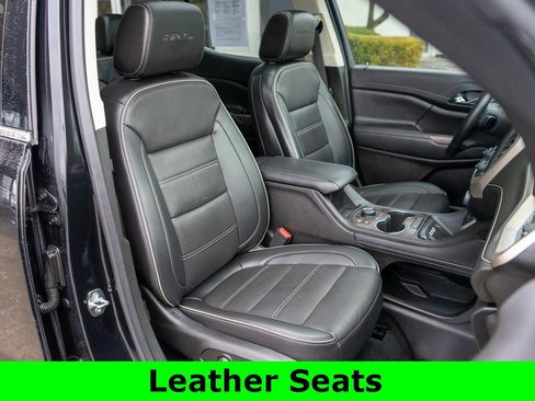 Used 2023 GMC Acadia Denali w/ Black Diamond Edition image 9